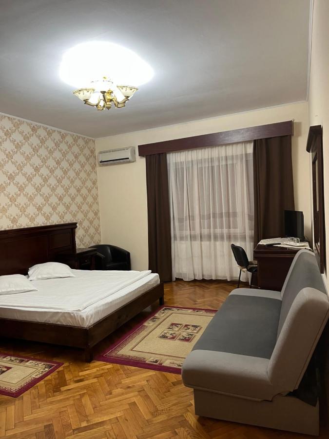 Pensiunea Diana Hotel Fagaras Bagian luar foto