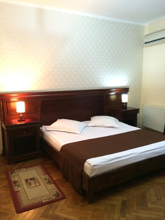 Pensiunea Diana Hotel Fagaras Bagian luar foto